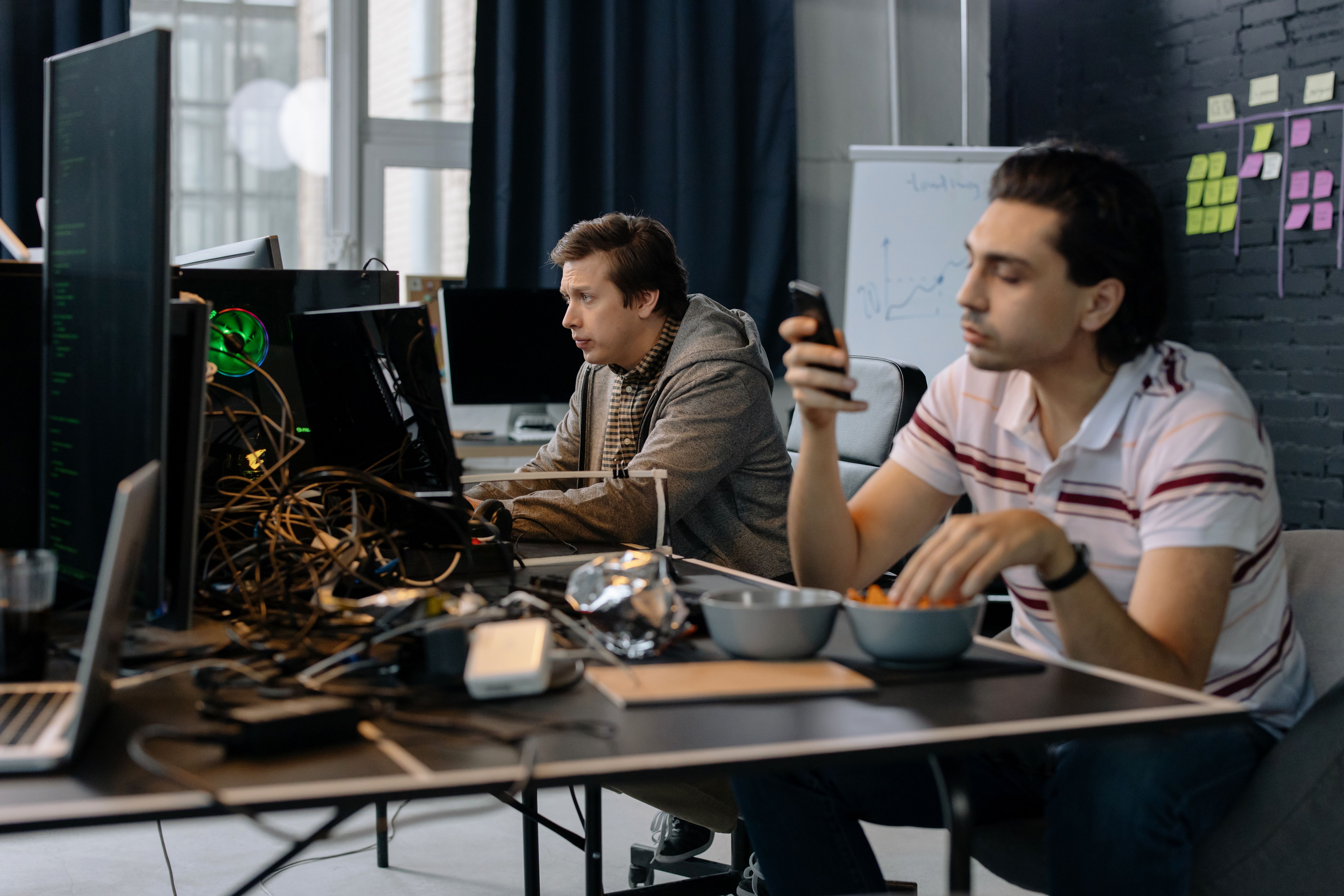 Certificados de profesionalidad de Informática y comunicaciones en Orbe Zero: desarrollo web, sistemas, bases de datos, software y ERP.